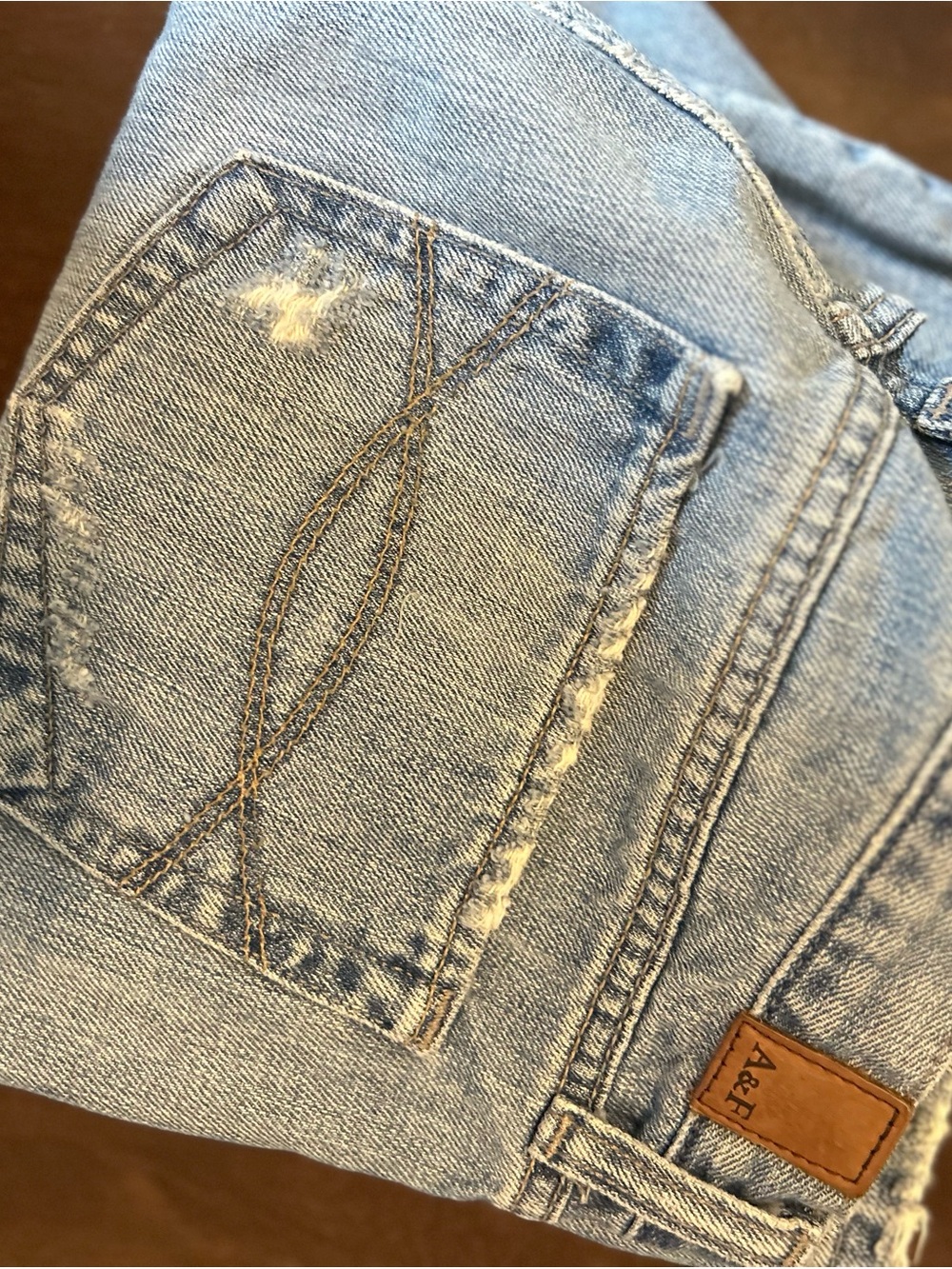 Light Wash Distressed Straight-Leg Jeans with Raw Hem - Picture 6 of 8